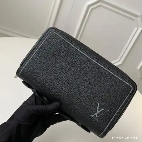Bags 19B5790085 LV 0407